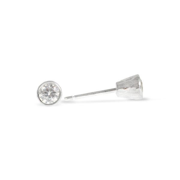 Handmade earrings in silver set with white cubic zirconia. - paul magen