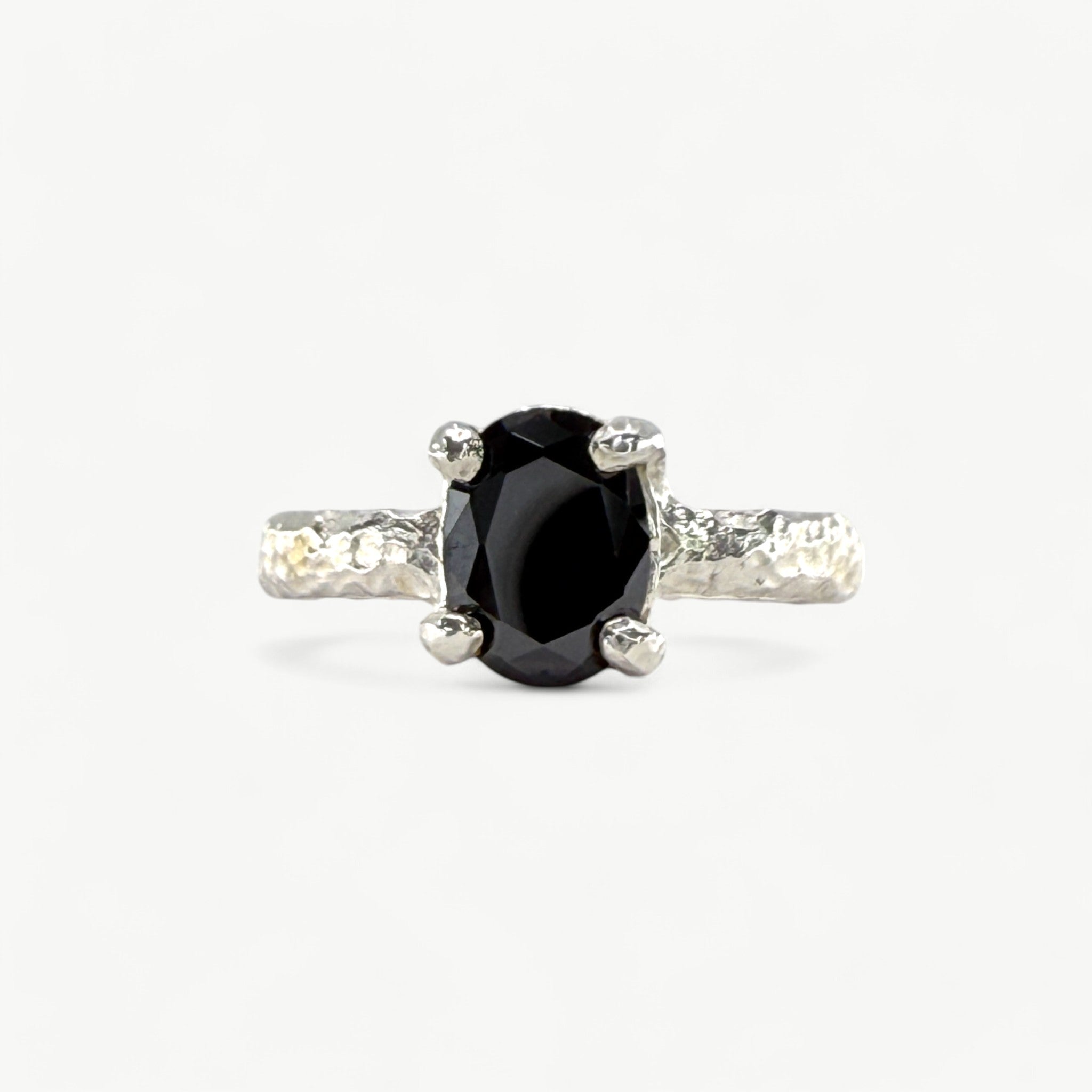 Black Oval CZ