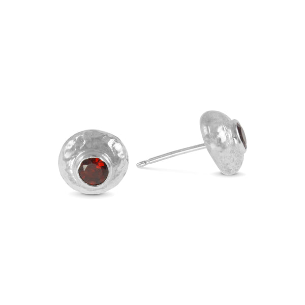 Handmade stud earring in silver set with garnet. - paul magen