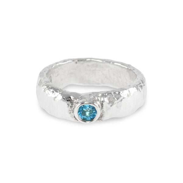 Handmade ring in silver set with blue topaz gemstone. - paul magen